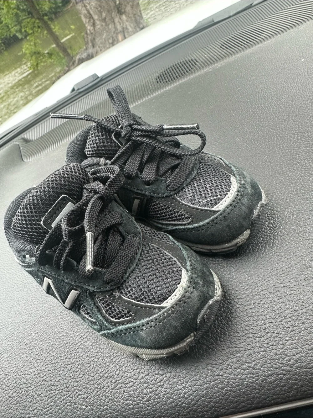 New Balance 990 Kids Black and Gray Athletic Sneakers